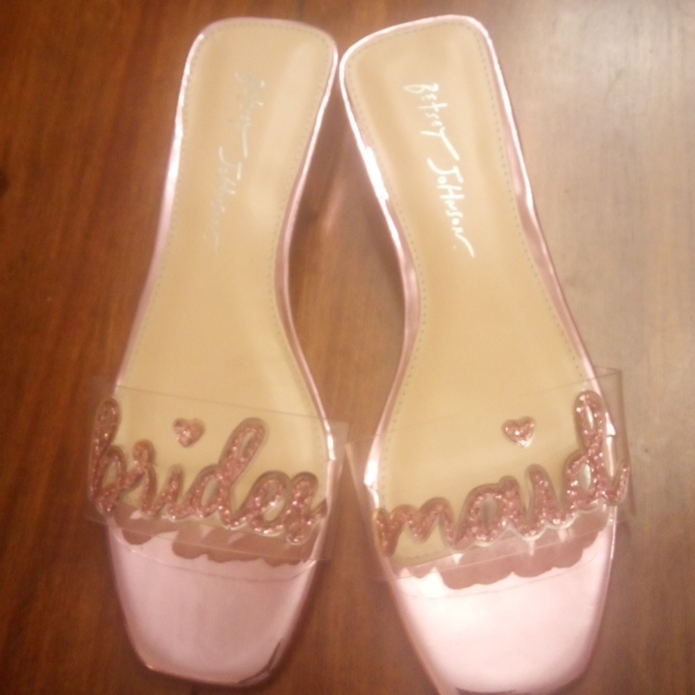 Betsey Johnson bridesmaid sandals size 7.5